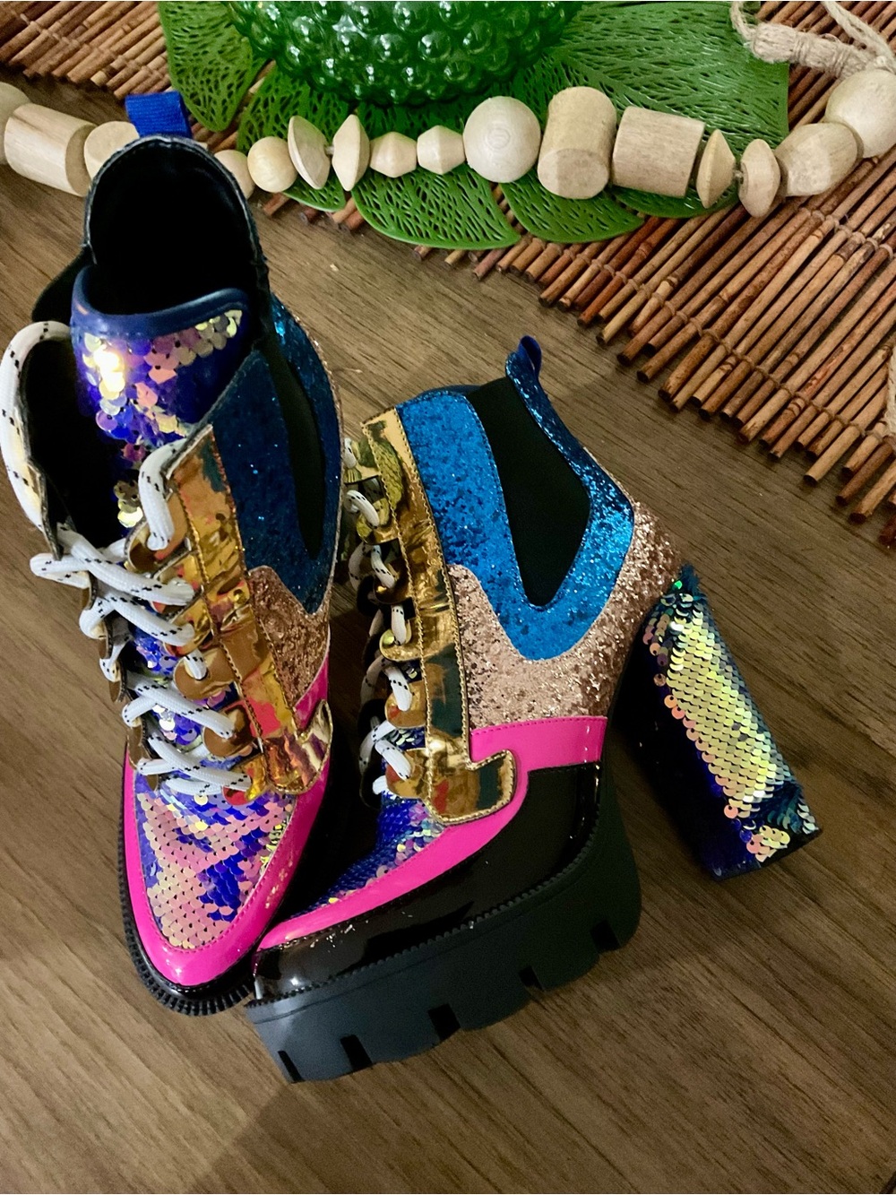 CAPE ROBBIN WOMEN'S PLATFORM Color Block METALLIC SEQUIN BOOTS SIZE 7.5